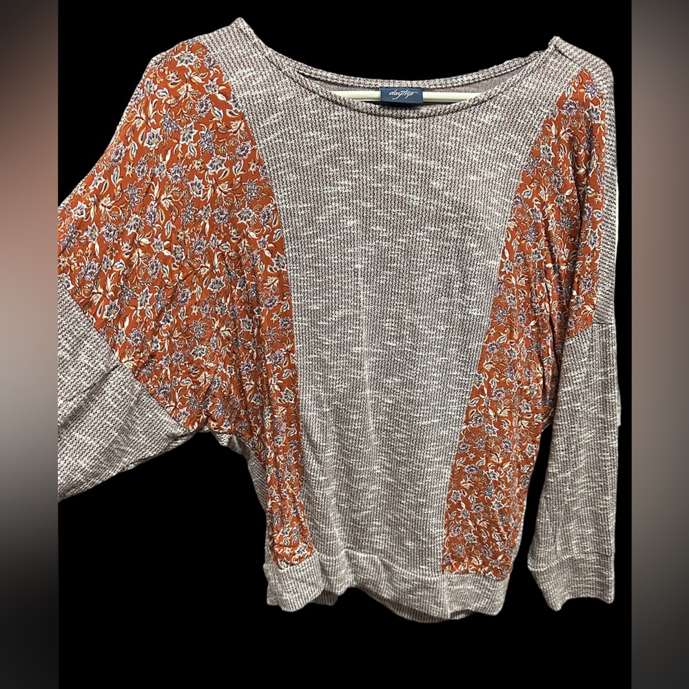 Daytrip Buckle ladies shirt. Size Medium. Excellent condition, never worn
